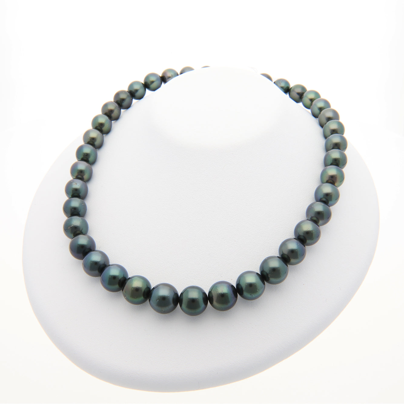 黒蝶真珠（タヒチ） ブラックパールネックレス 11.0-12.5mm ラウンド系