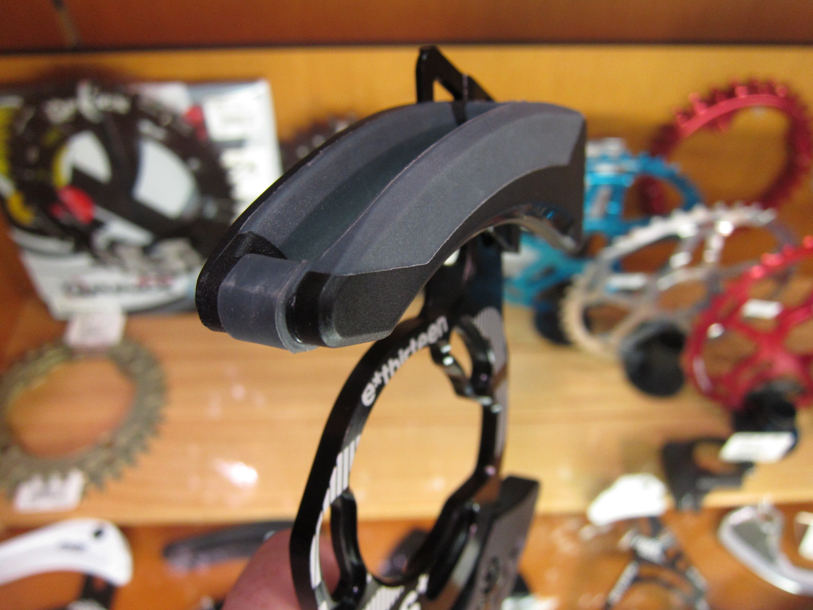 e.thirteen】 新型チェーンデバイス 入荷しました。【LG1+2