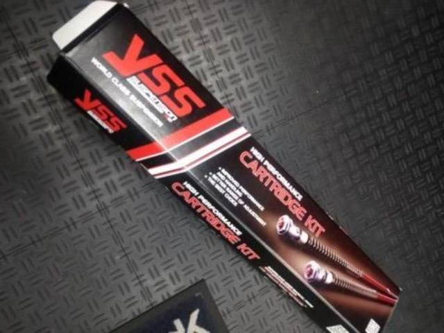 Ninja ZX-25R 【YSS】フロントフォークカートリッジキットの組込み