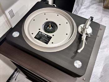Analog Turntable