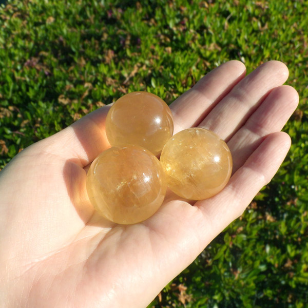 楽天市場】ゴールデンイエローカルサイト球 ブラジル産 丸玉 スフィア