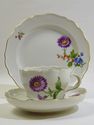 楽天市場】(アウトレット)マイセン 3つ花プレート18cmと1つ花カップ