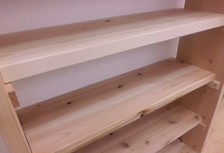 楽天市場】【 無垢杉板 本棚 】国産杉 幅750×奥行240×高さ920ミリ 背板