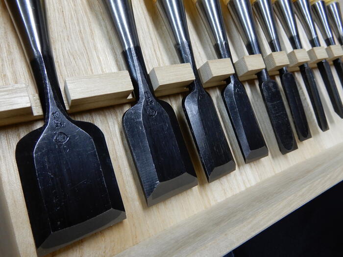 楽天市場】鑿播州三木 宮脇刃物鍛錬所桃吉印 木成追入鑿 グミ柄付10本