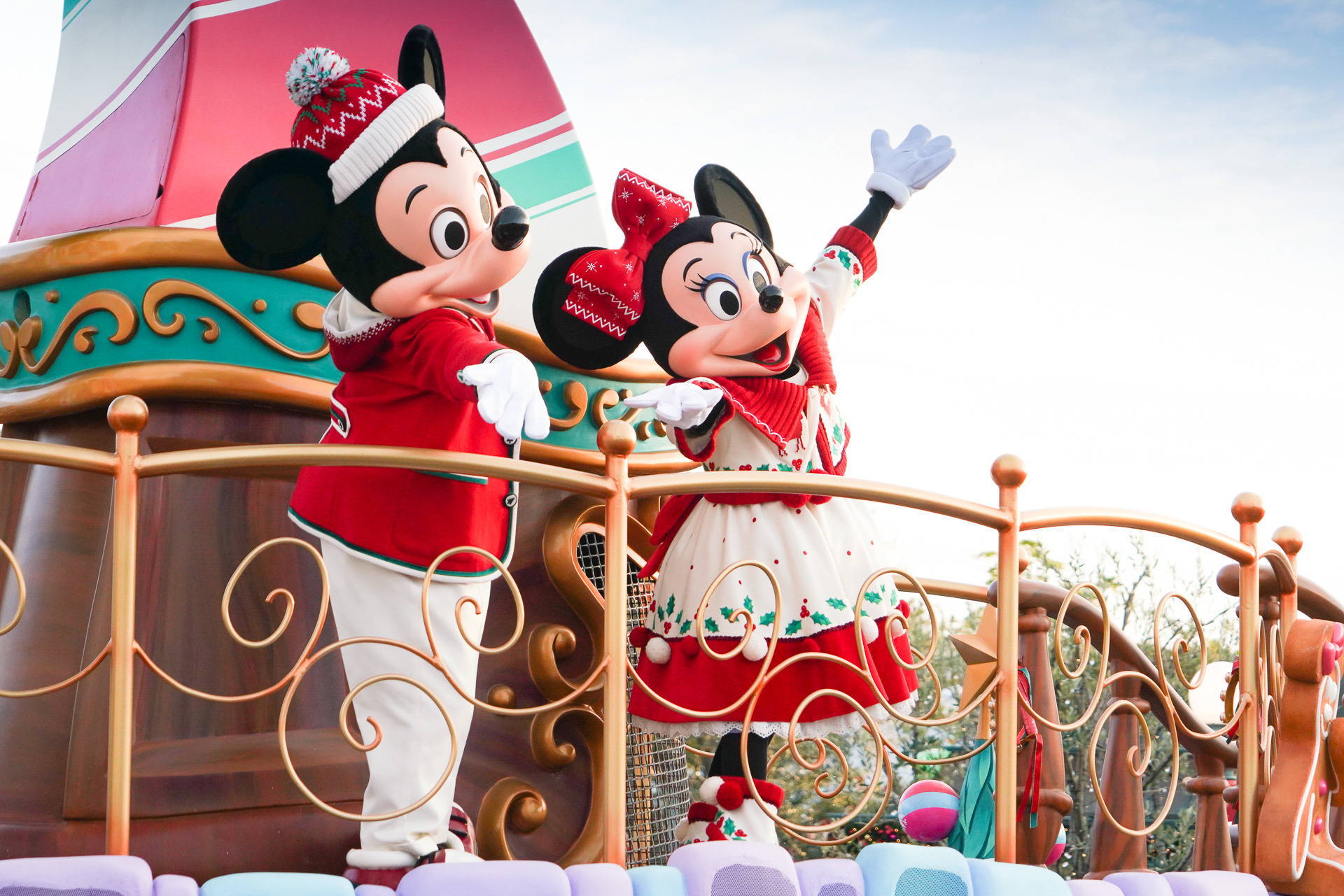 東京ディズニーランドでクリスマスのスペシャルイベント開催中