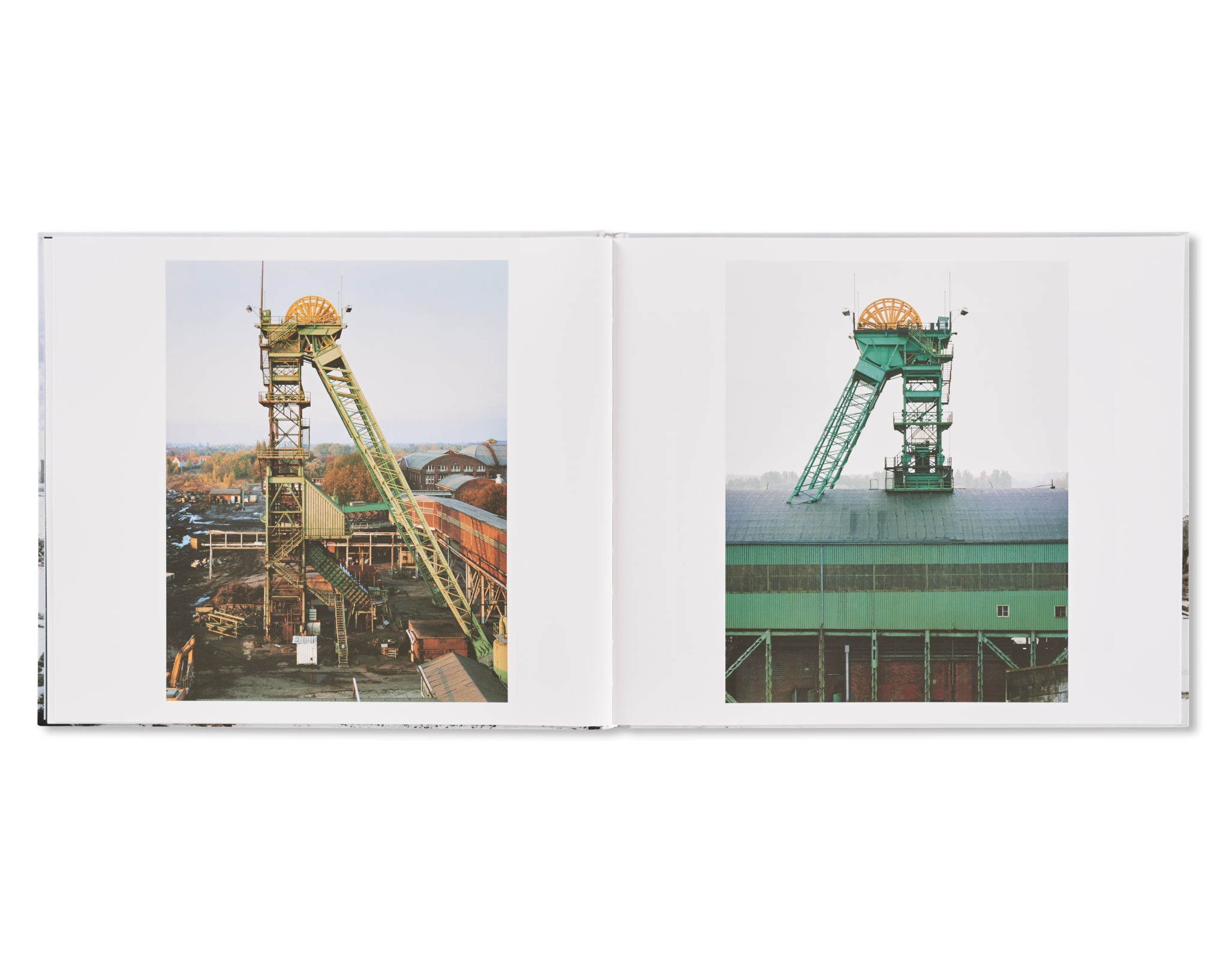 ZECHE WESTFAHLEN I/II AHLEN by Naoya Hatakeyama – twelvebooks