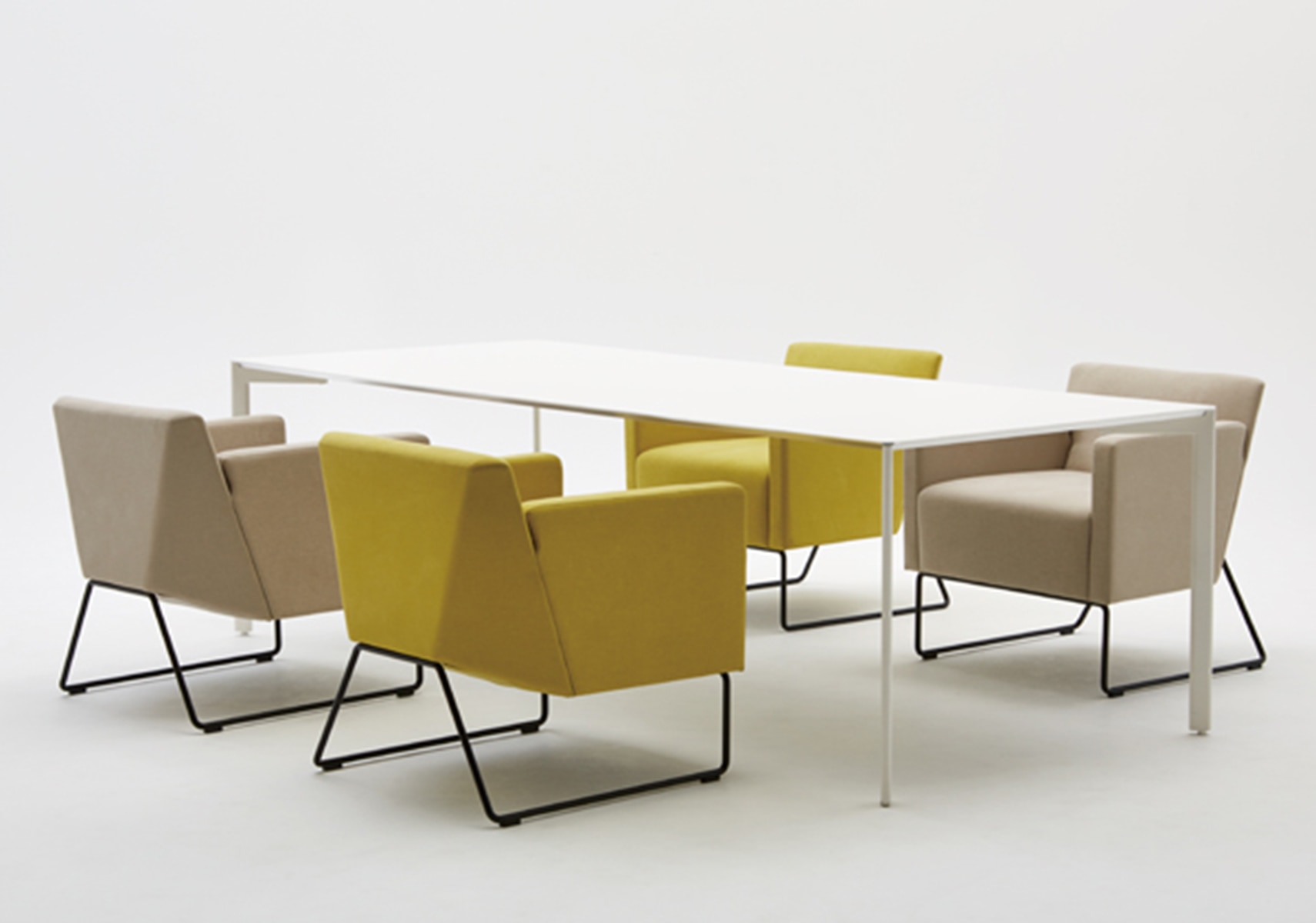 IXC(イクスシー）LATOラート アームチェア|カッシーナ・イクスシー