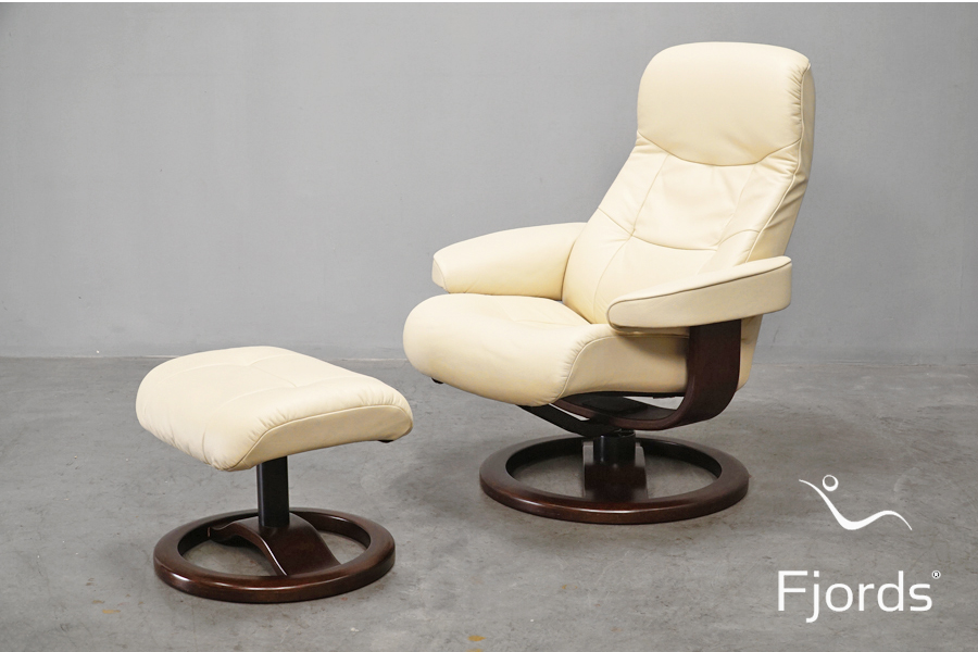 イエリアーダ フィヨルドBOSS(ボス）リクライニングチェア買取のアドア