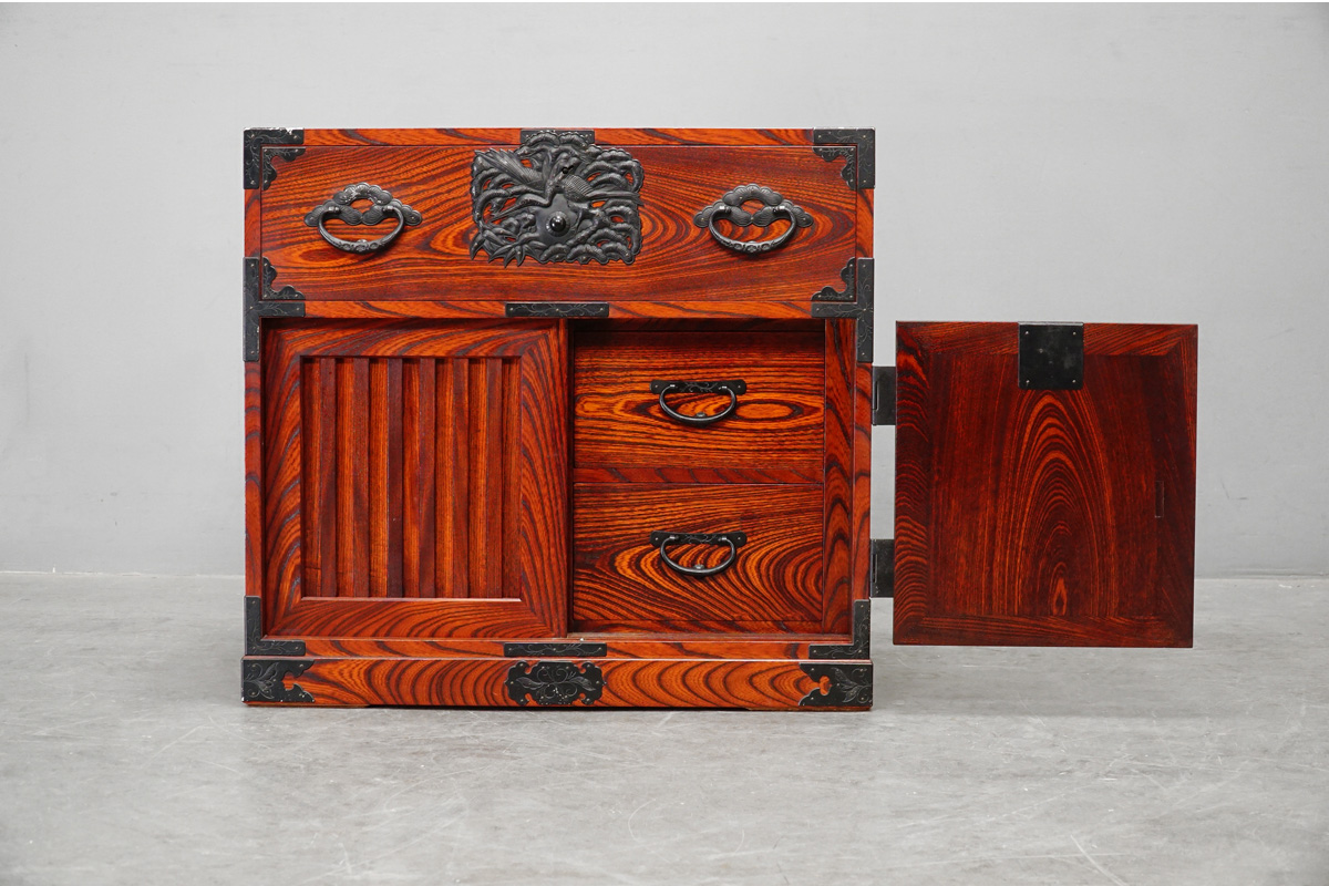 岩谷堂箪笥 小箪笥 帳簿タンス 買取｜伝統工芸の逸品を高価査定｜家具