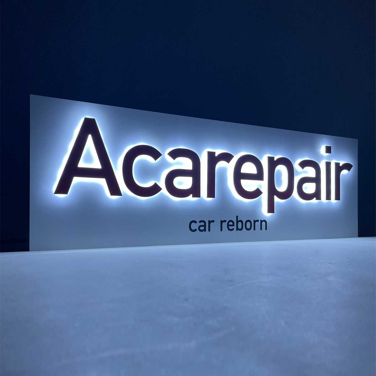 ダイアモンドバック】大阪の自動車販売業者様のシンプルでかっこいい