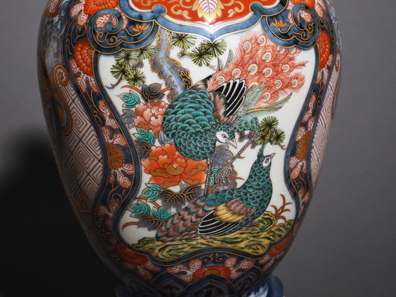 献上手古伊万里焼】特大沈香壷 染錦本金鶴図