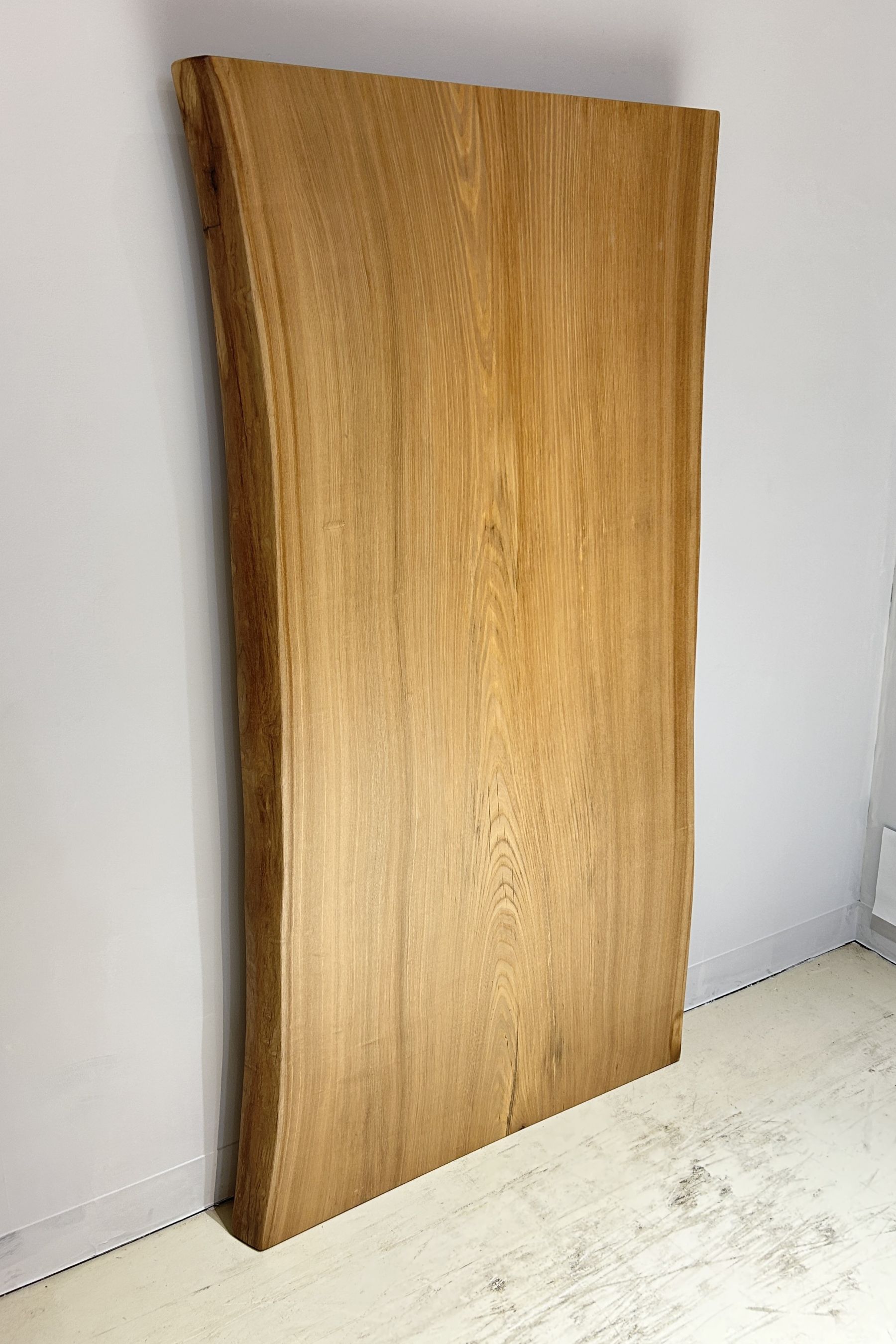 天然木 東京 新宿 東五軒町展示 モンキーポット材 一枚板 テーブル用天