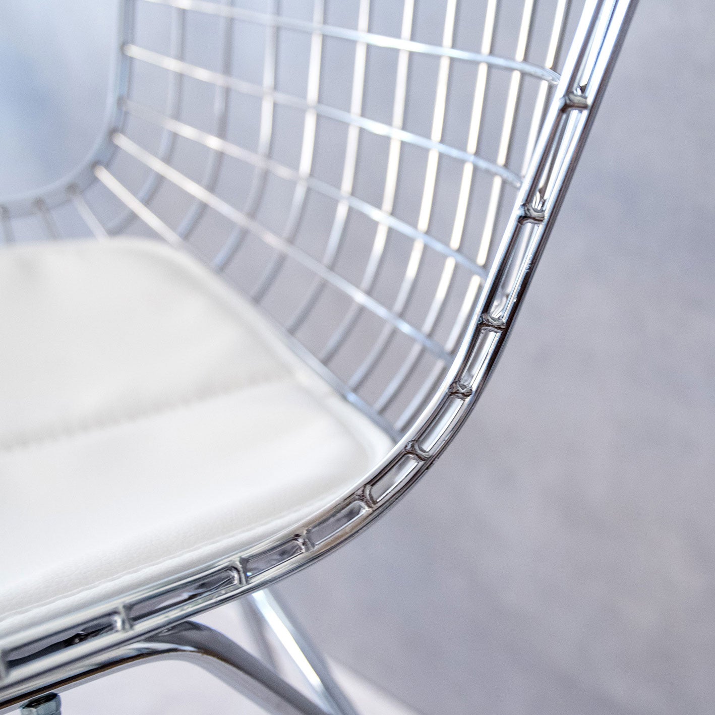 ワイヤーハイスツール（ハリー・ベルトイア） – NANASAI ONLINE STORE