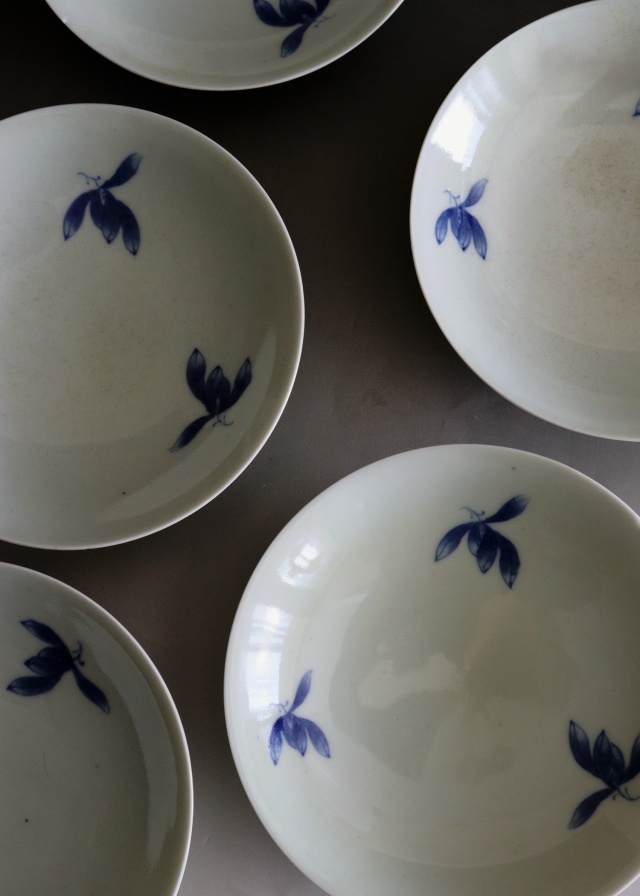 染付手書き花図16cm皿 5枚組 取り皿 盛皿 中皿 プレートAntique