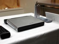 東芝、DVDケースサイズのポータブルDVD“ポータロウ”などを発売 - PHILE WEB