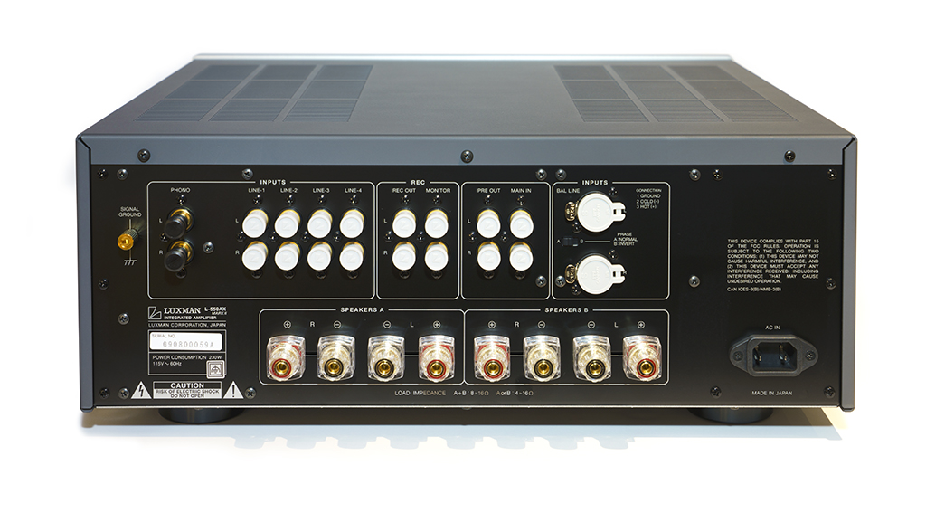 The Luxman L-550AXII Integrated Amplifier