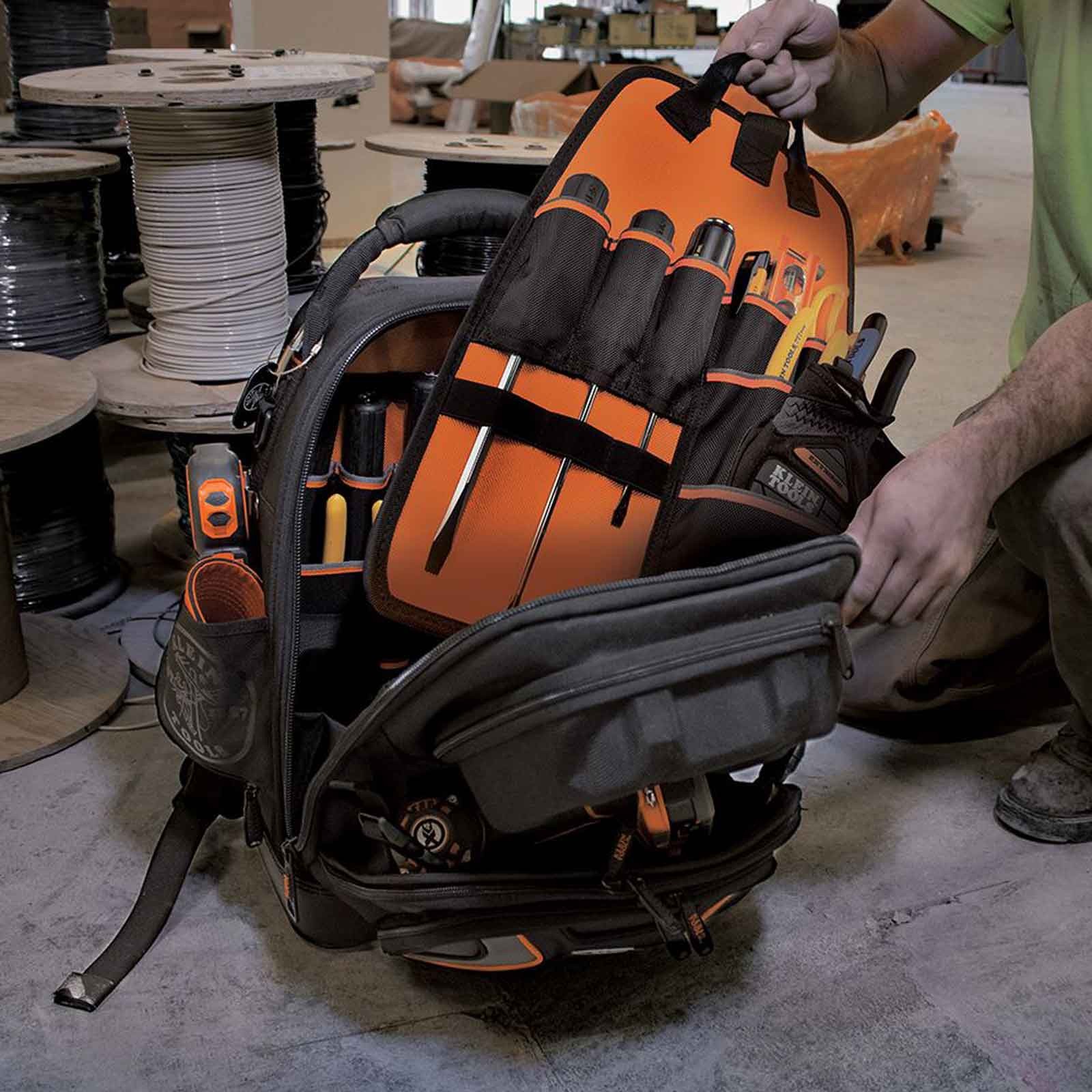 Klein Tools: 55485 / Trademan Pro ™ Tool Master Backpack – UNIX CCTV