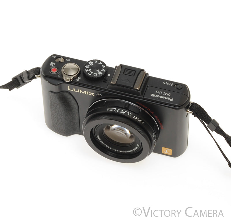 Panasonic Lumix DMC-LX5 10.1MP Digital Point & Shoot Camera [EXC]