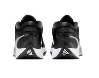 Giannis FREAK 6 Black/White FJ7807-002 Nike ナイキ ヤニス フリーク