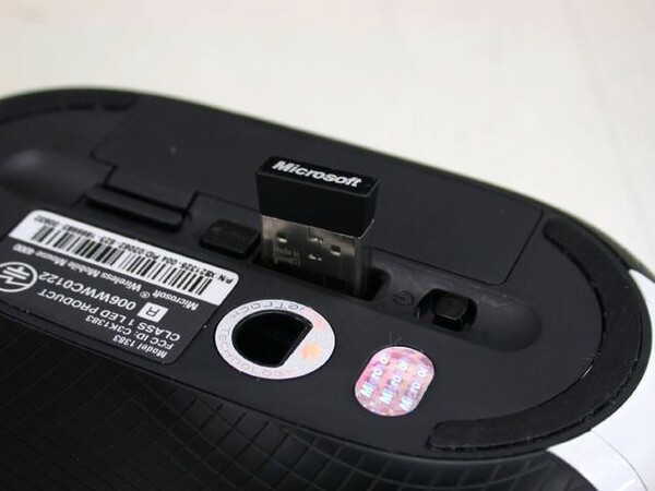 ASCII.jp：MS、カラフル5色展開のBlueTrack採用モバイルマウス