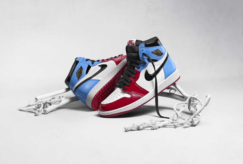 ナイキ エアジョーダン1 フィアレス【11/2発売】 | スニーカーダンク