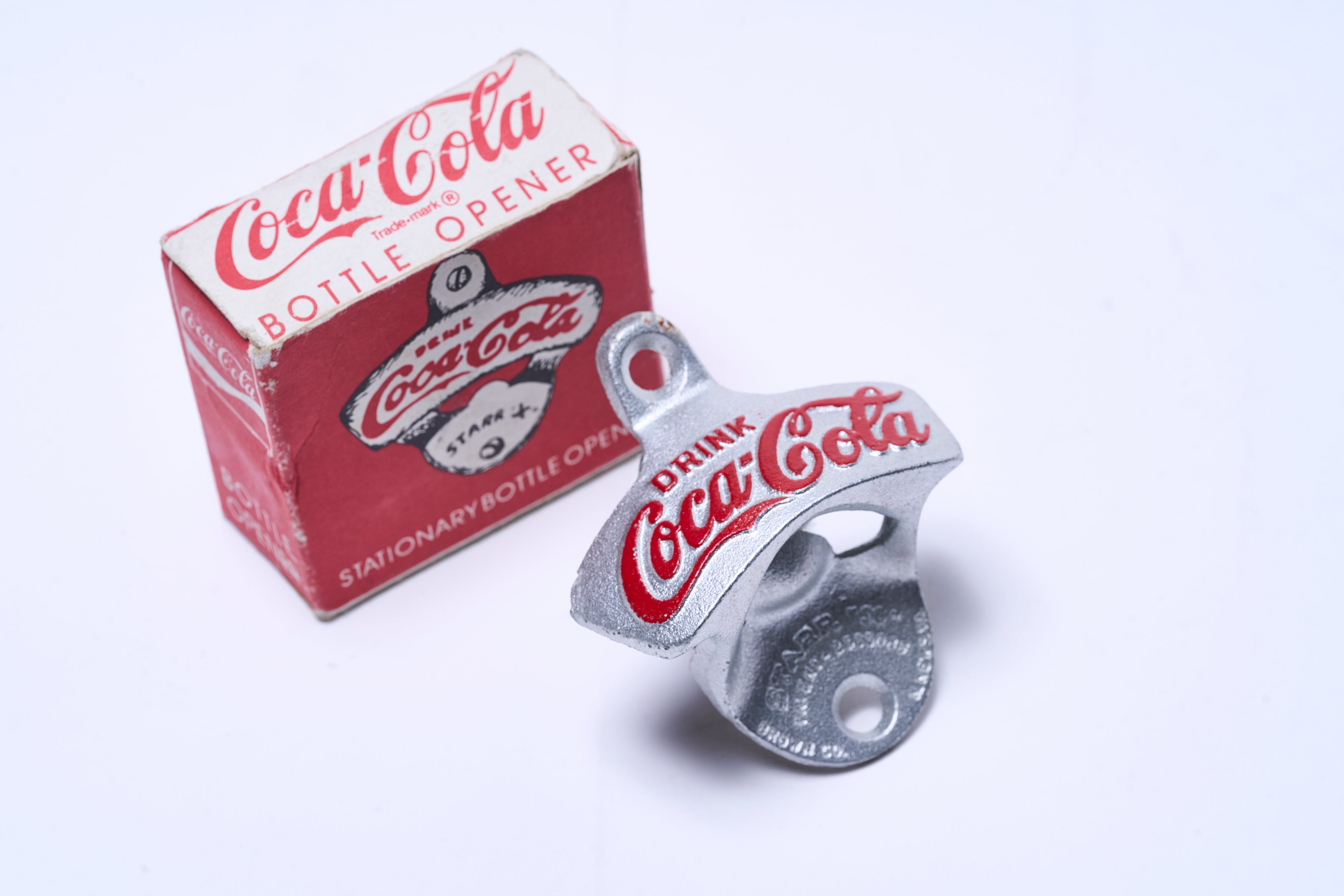 COCA-COLA 壁固定用栓抜き