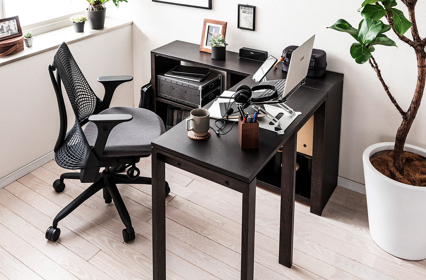 大人にもおすすめなカリモクデスク特集｜カリモク家具公式オンライン