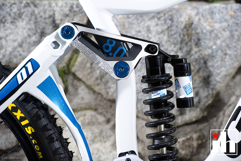 2011 Giant Glory 1: Video Bike Check - Pinkbike