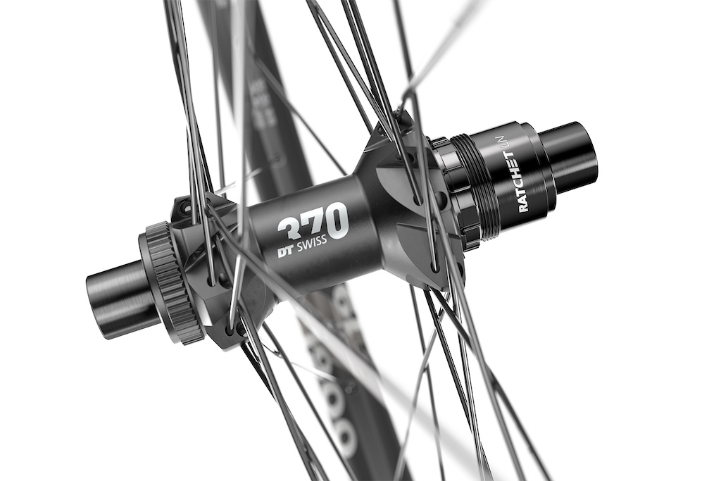 First Look: DT Swiss' New 1900 Spline Wheelsets - Pinkbike