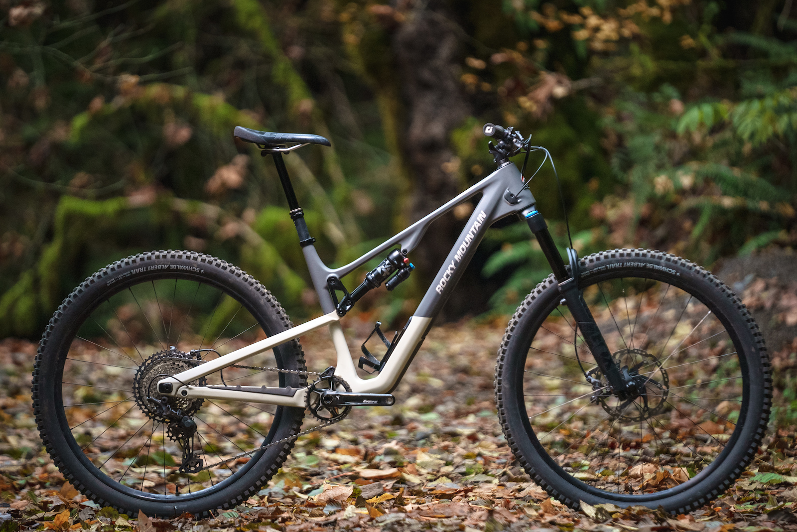 Field Test: Rocky Mountain Instinct - Geometry Vs. Suspension