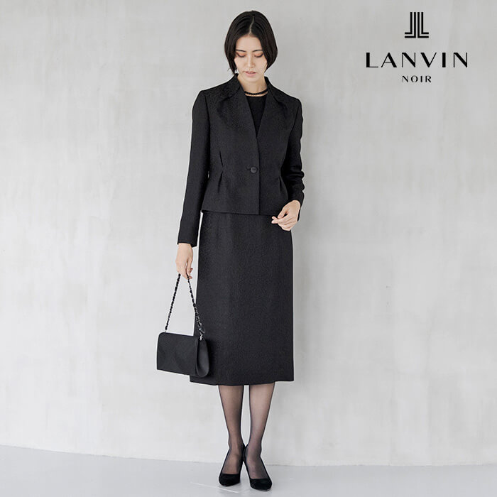 フラワーシルクジャカードのアンサンブル 15号・ブラック｜東京