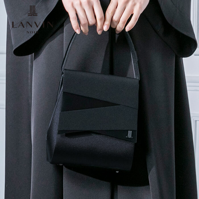 モダンな切り替えデザインバッグ ・ブラック｜東京ソワールオンライン