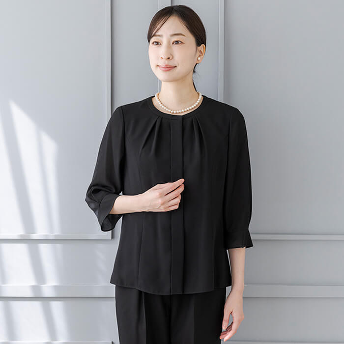 ベーシックなブラックフォーマル4点セット 19号・ブラック｜東京