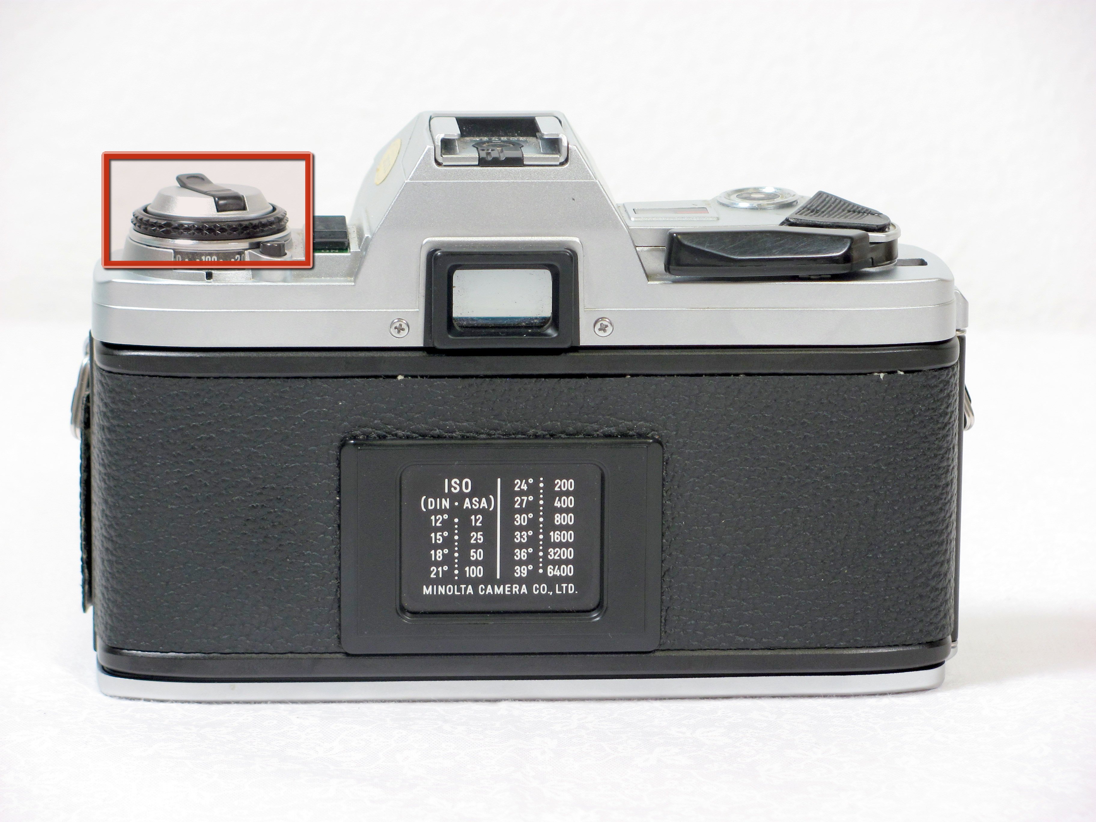 ミノルタX-370フィルム巻き上げレバーの取り外し - iFixit 修理ガイド