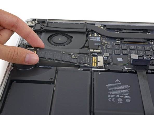 MacBook Pro 15インチ Retina Display Mid 2015 SSD交換 - iFixit 修理