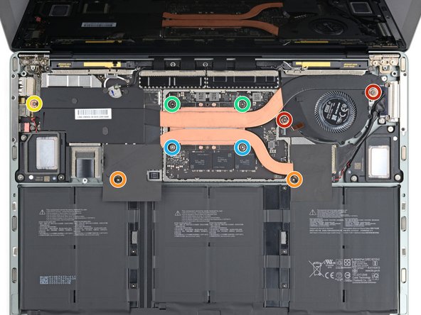 Microsoft Surface Laptop 4（13.5インチモデル）のヒートシンクと