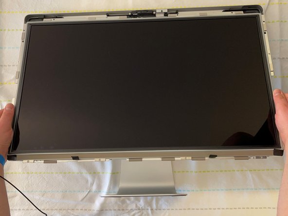 Apple LED Cinema Display 27インチ LED パネル修理 - iFixit 修理ガイド