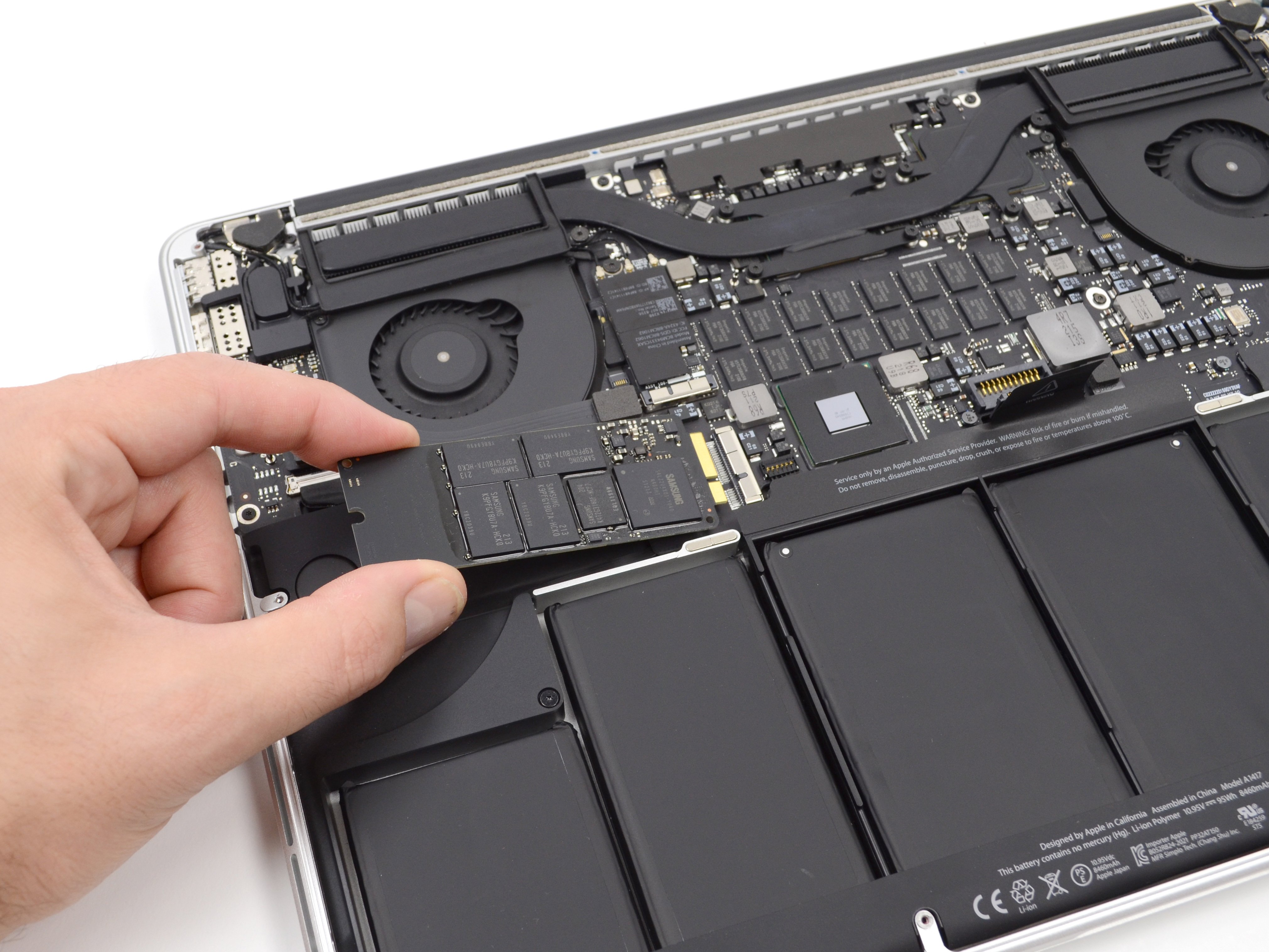 MacBook Pro 15インチ Retina Display Early 2013 SSDの交換 - iFixit