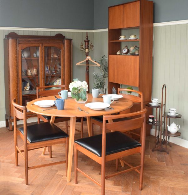 マッキントッシュのダイニングチェア、北欧スタイルのヴィンテージの