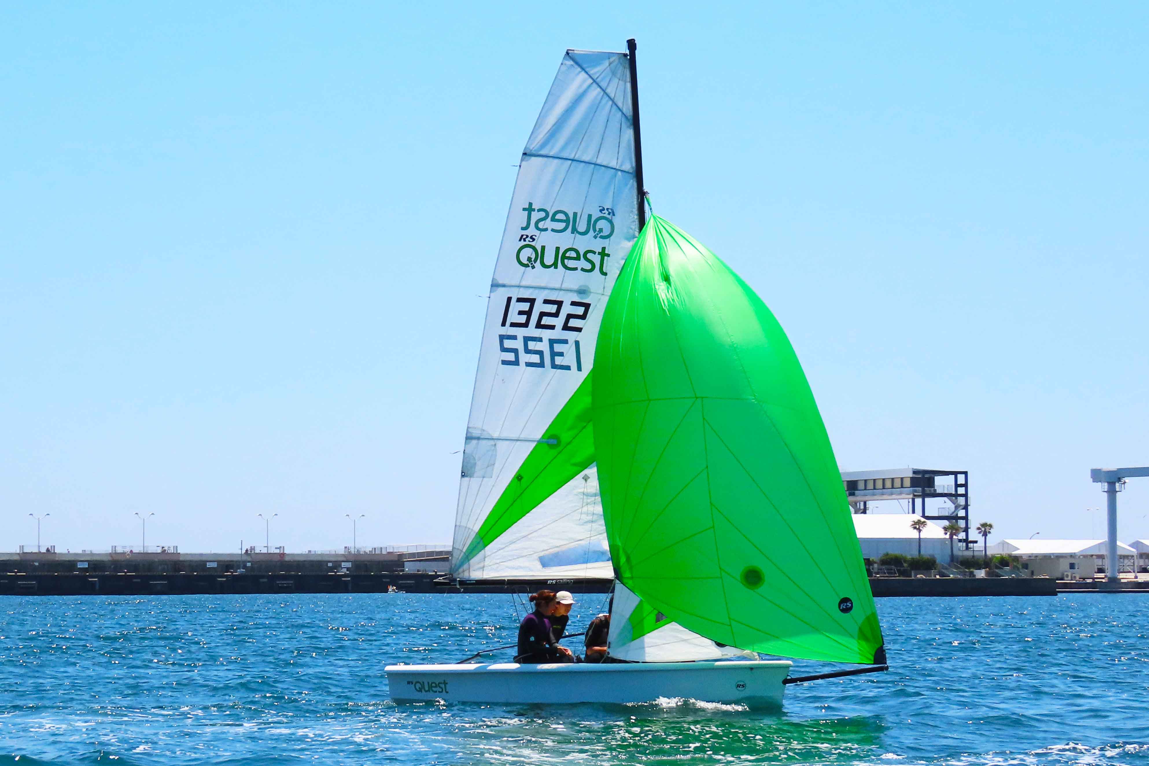 大阪北港マリーナリゾートHULLで舞洲の海をセーリング！