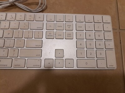 Apple A1843 Rechargeable Bluetooth Magic Keyboard With Numeric