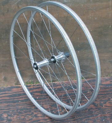 Vintage Mavic AKSIUM Race 700c RoadBike WHEELS Hubs 8/9/10 Speed