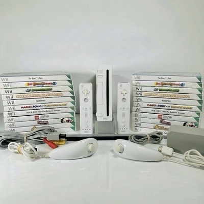 Nintendo Wii White Console X2 Controllers - 15 FREE GAMES * SAME