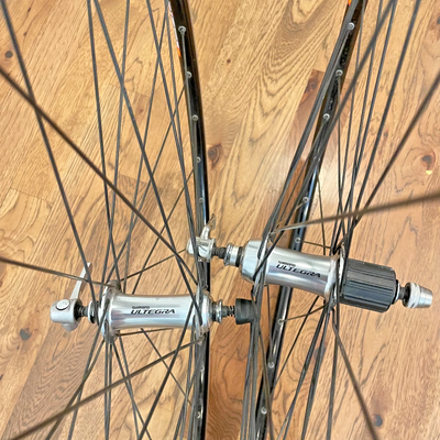 Shimano Ultegra Wh-6700 10 Speed Road Tubeless 700c Wheelset for