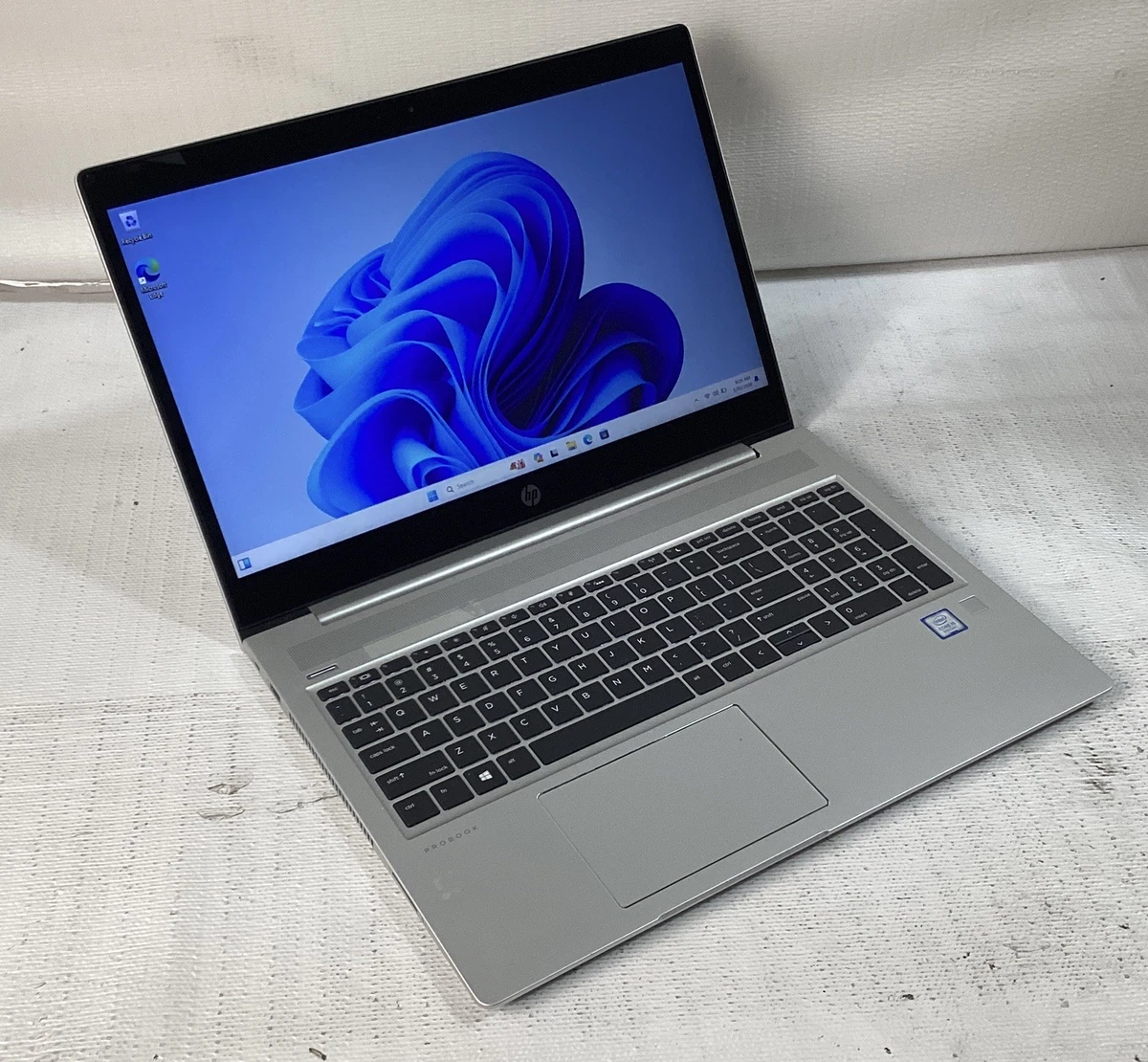 HP Windows 8 GB RAM 750-999 GB Hard Drive Capacity Laptops