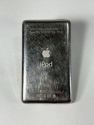 Apple iPod Classic 5th Gen with Video - A1136 White 30GB PA002LL