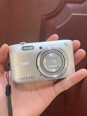 Nikon Coolpix S3600 20.1MP Digital Camera (Silver) w/ Battery