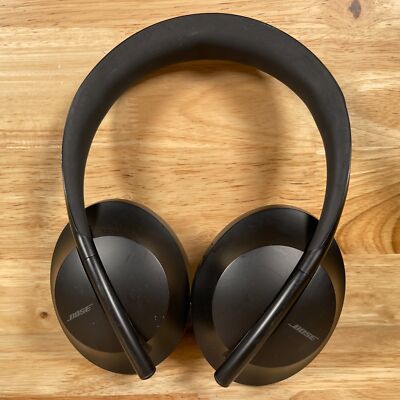 Bose 700 Black Wireless Bluetooth Noise Cancelling Headband Over