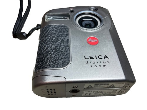 Leica Digilux 1 4.0MP 3x Optical Zoom Digital Camera - Black (READ