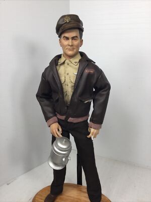 1/6 SIDESHOW COLONEL ROBERT HOGAN WW2 “HOGANS HEROES” + OAK STAND